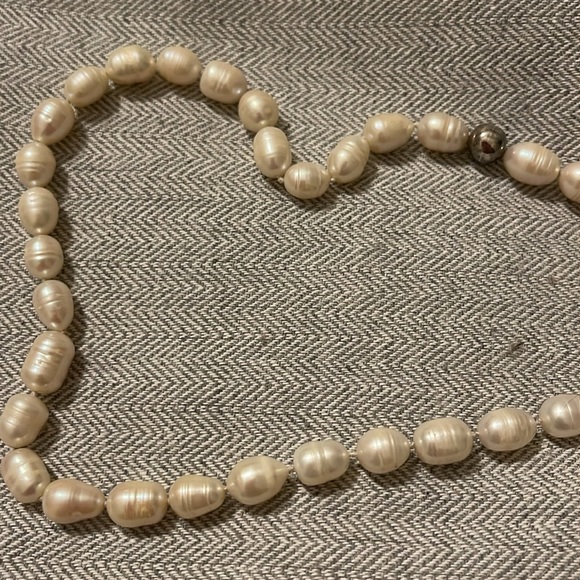 Peruvian Pearl Necklace with Sterling silver accents ⭐️ - Picture 3 of 7